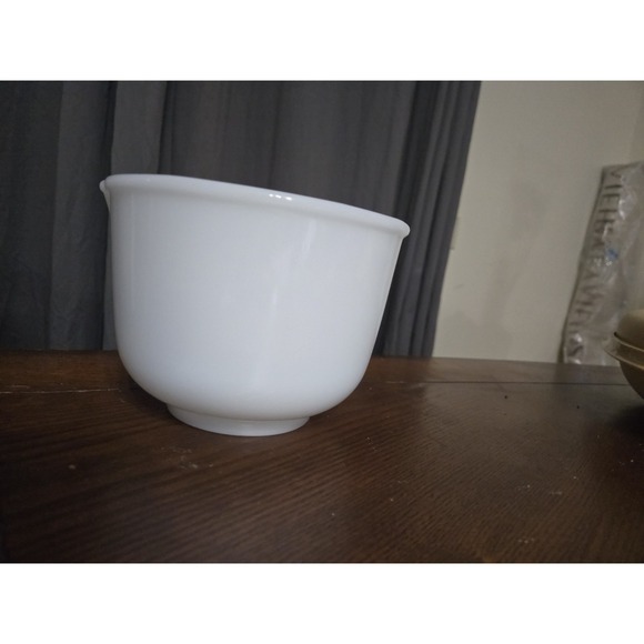 Glasbake Made For Sunbeam Other - VINTAGE Glasbake Made For Sunbeam Small Mixer Bowl With Spout White